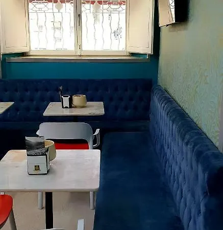 Rossol Church Square Hostel *